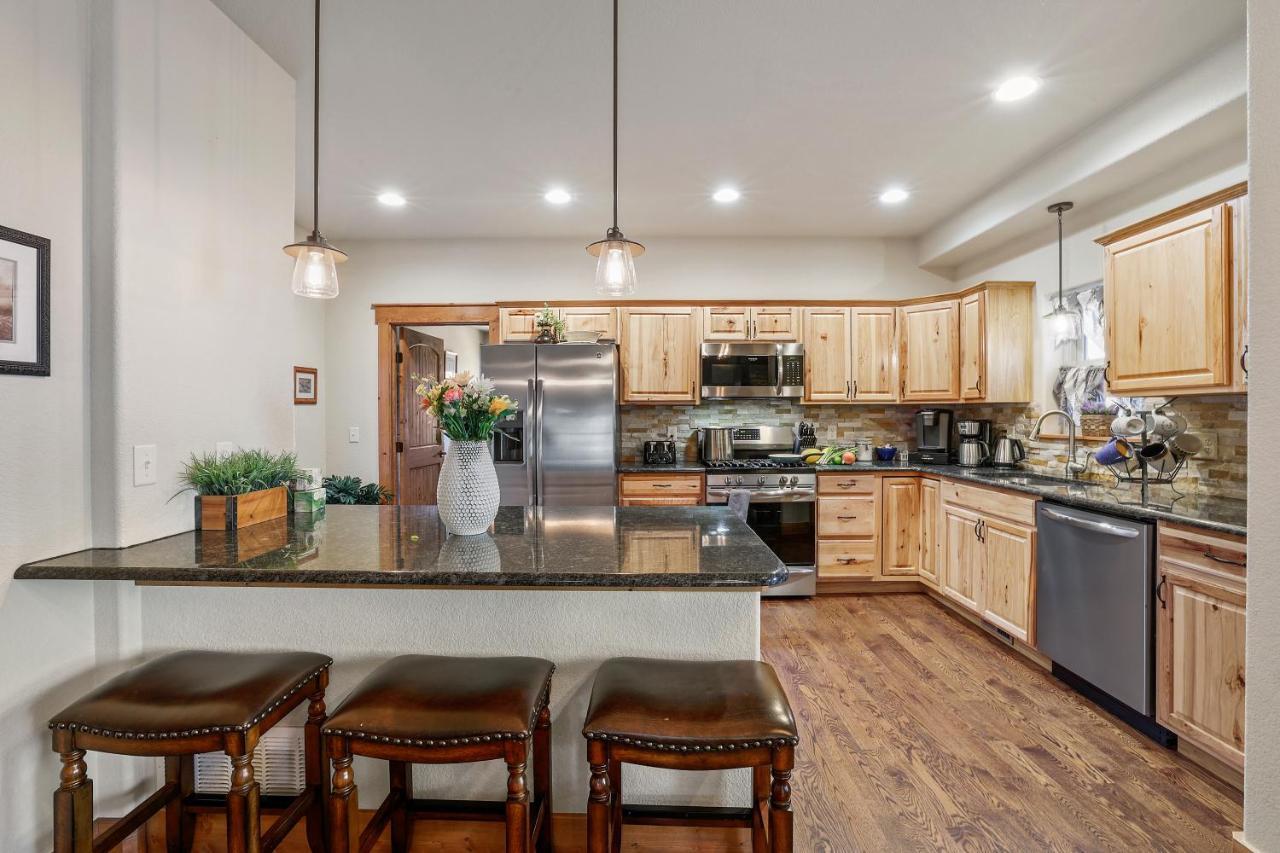 Black Bear Cabin With Hot Tub Woodland Park Εξωτερικό φωτογραφία
