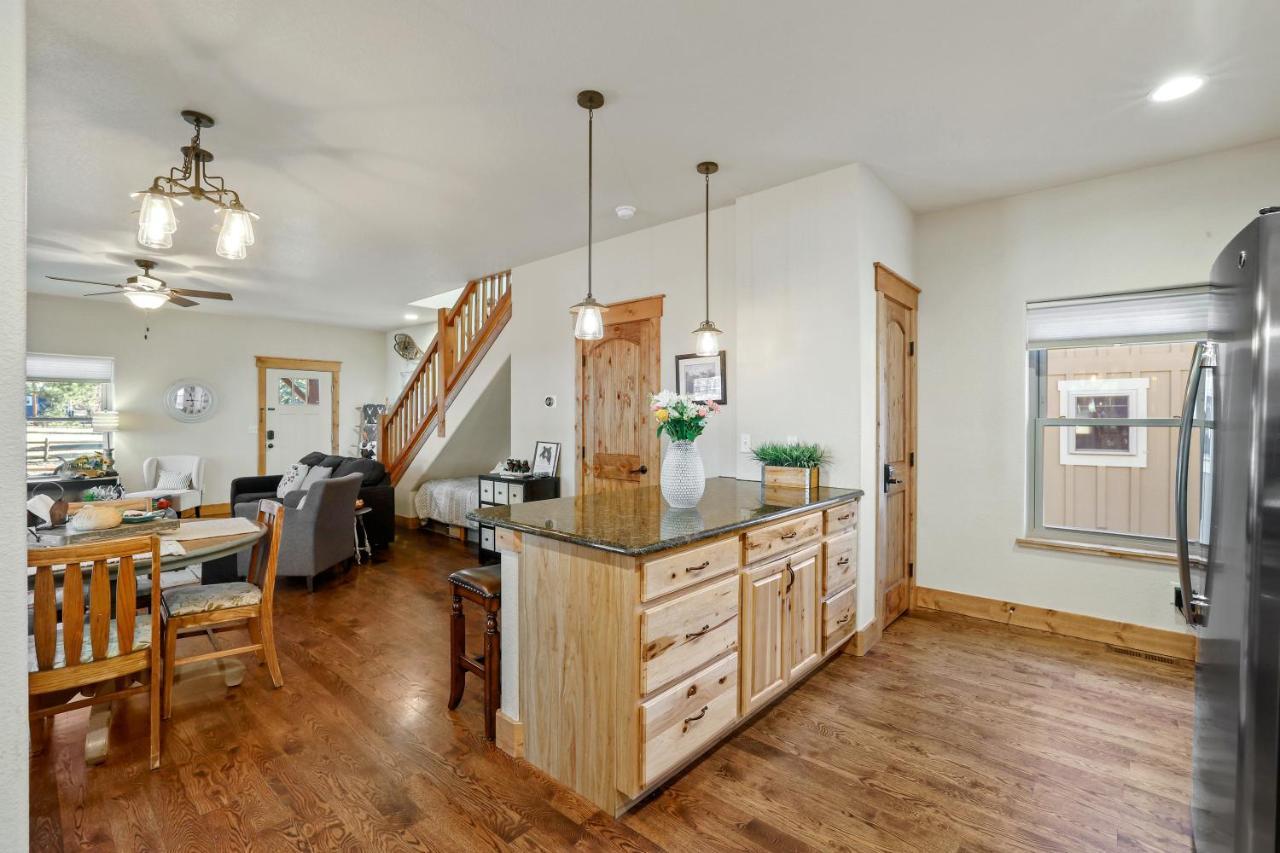 Black Bear Cabin With Hot Tub Woodland Park Εξωτερικό φωτογραφία
