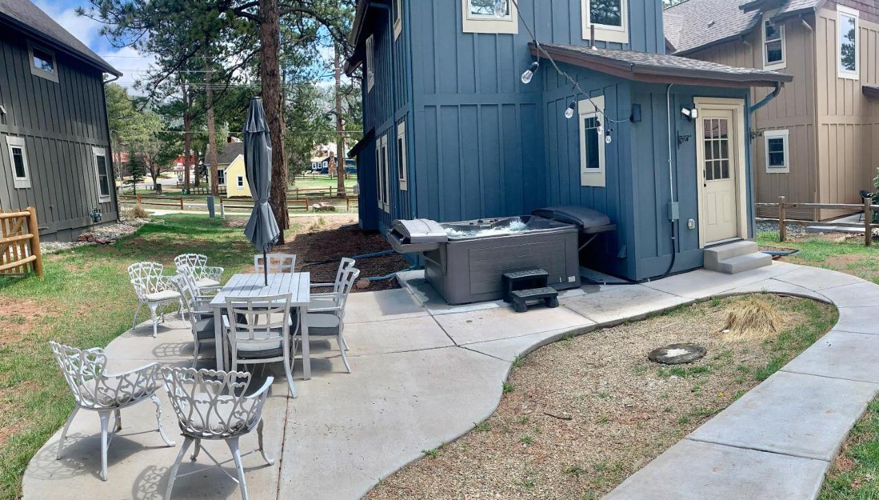 Black Bear Cabin With Hot Tub Woodland Park Εξωτερικό φωτογραφία