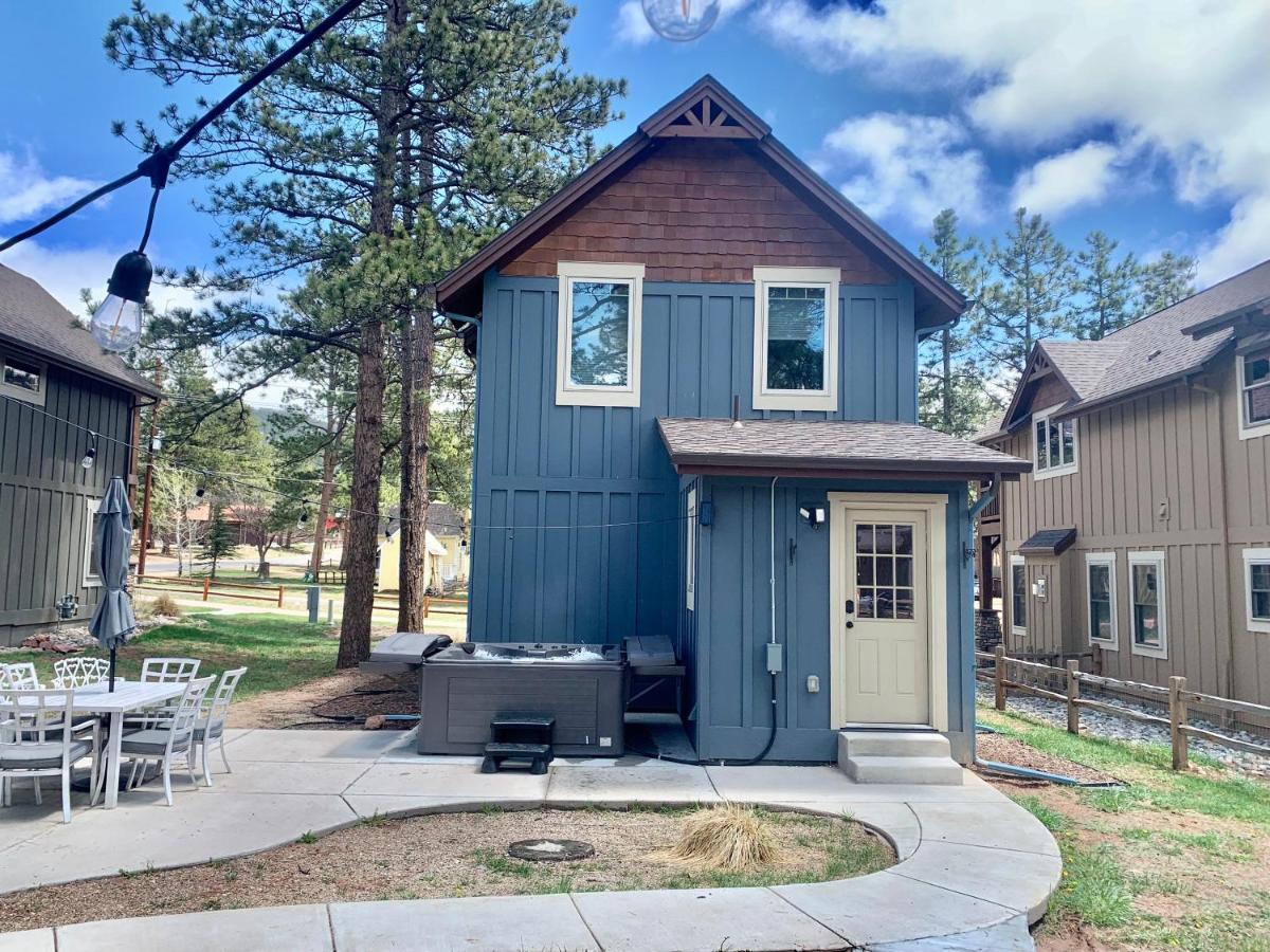 Black Bear Cabin With Hot Tub Woodland Park Εξωτερικό φωτογραφία